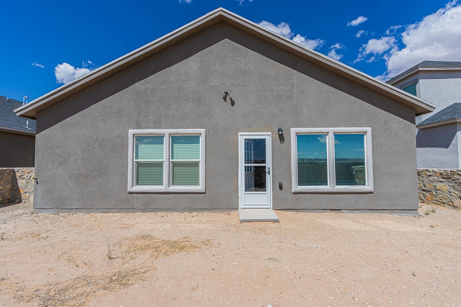 El Paso House: 13852 October Sky