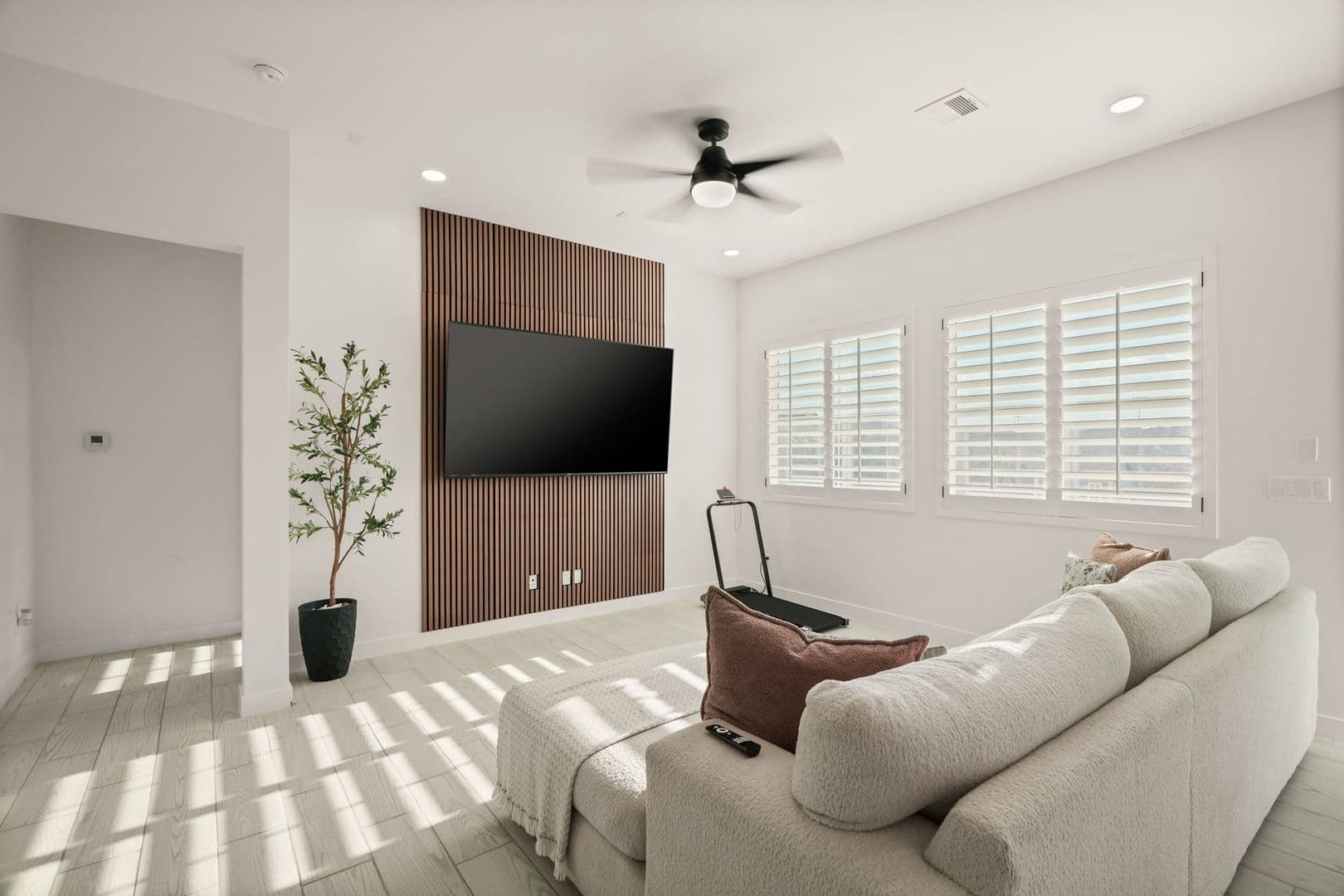 El Paso House: 3613 Pattern Pl