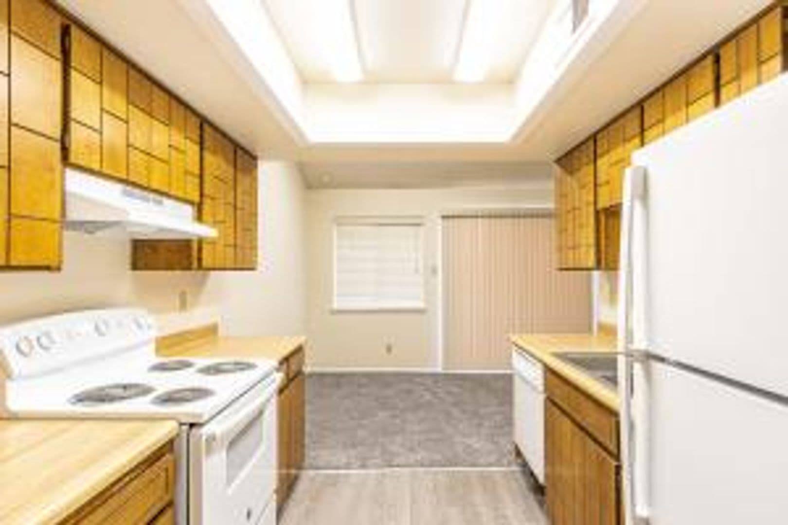 El Paso Townhome: 2008 Amy Sue Unit B