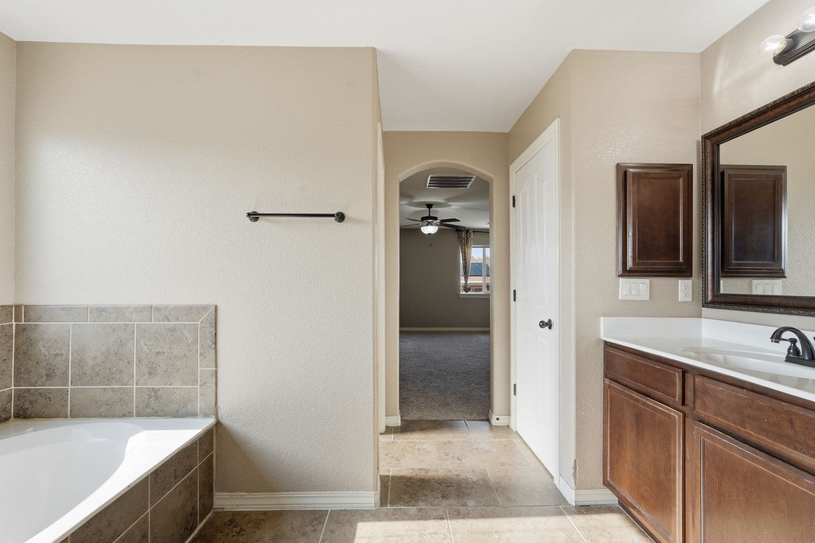 Horizon City House: 13255 Emerald Isle Street