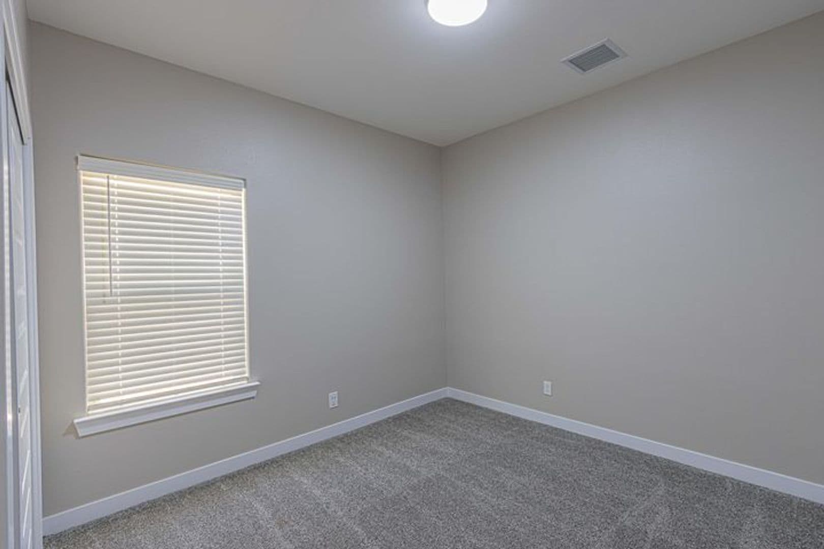 El Paso House: 15157 Imagine