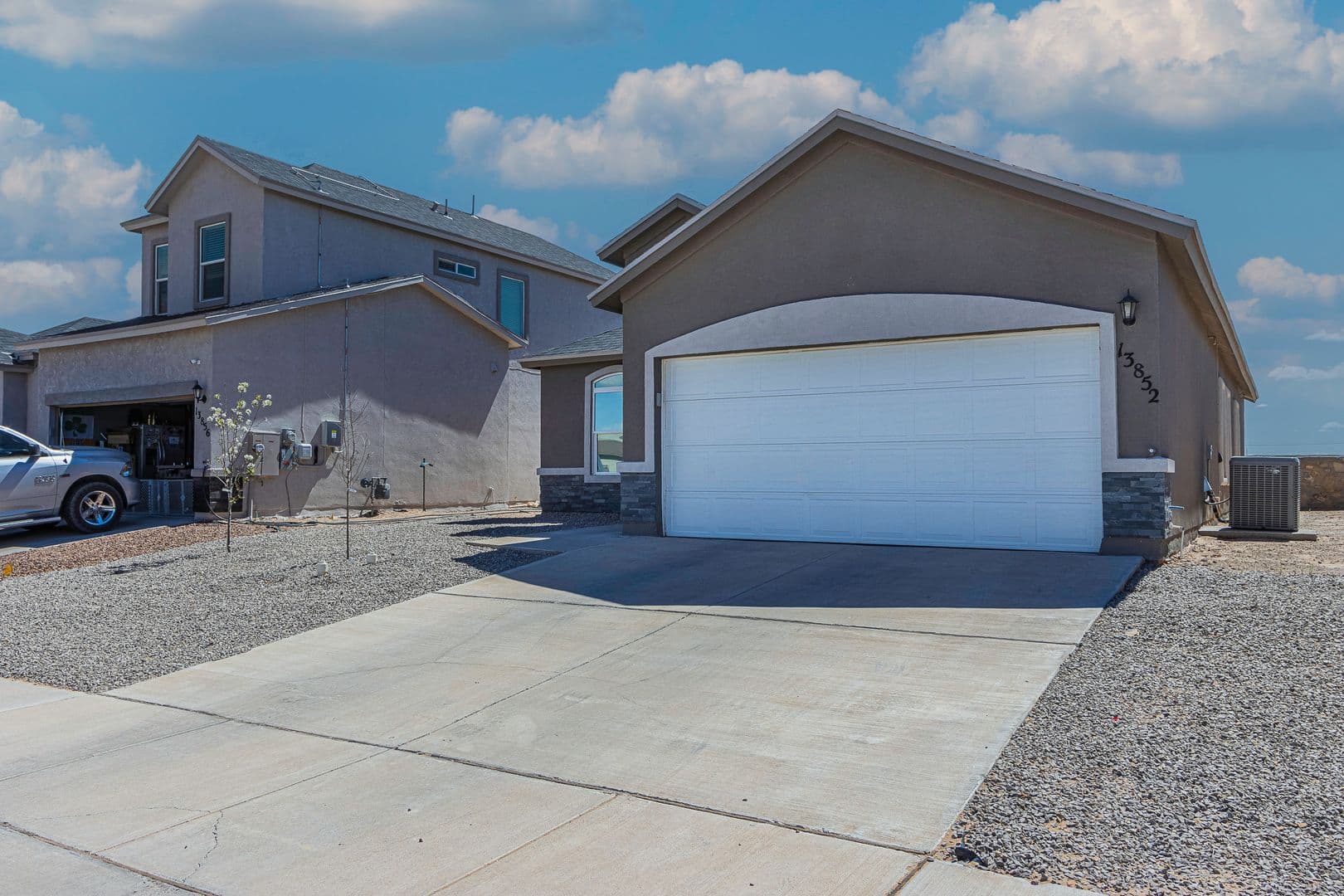 El Paso House: 13852 October Sky