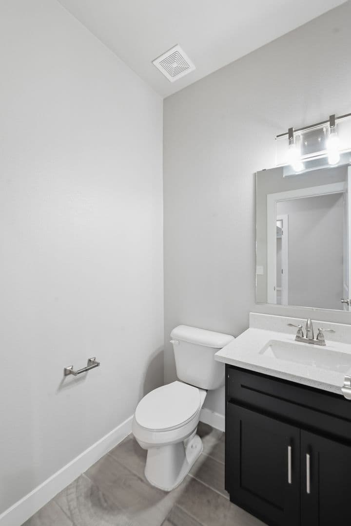 El Paso House: 14572 John McNeely