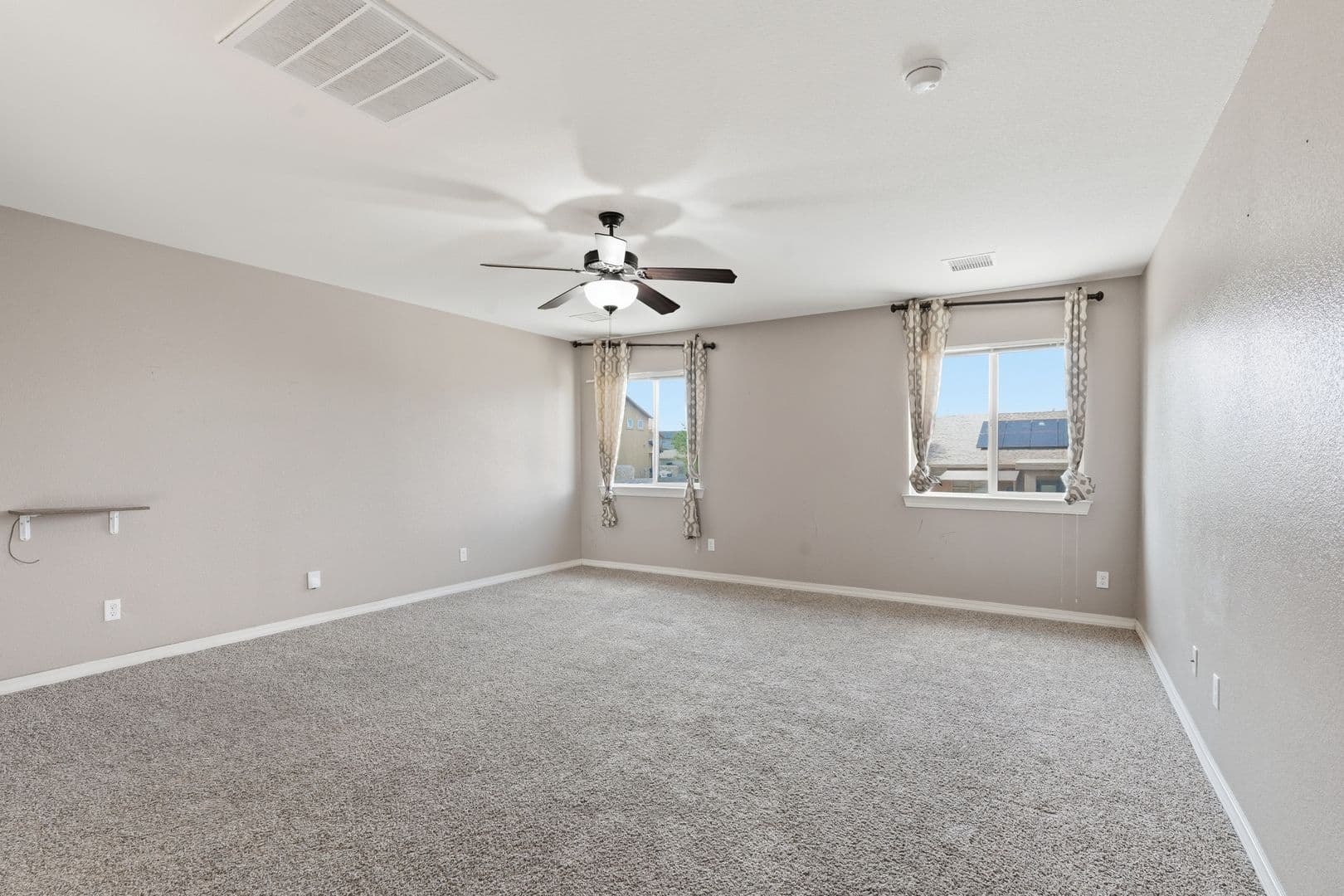 Horizon City House: 13255 Emerald Isle Street