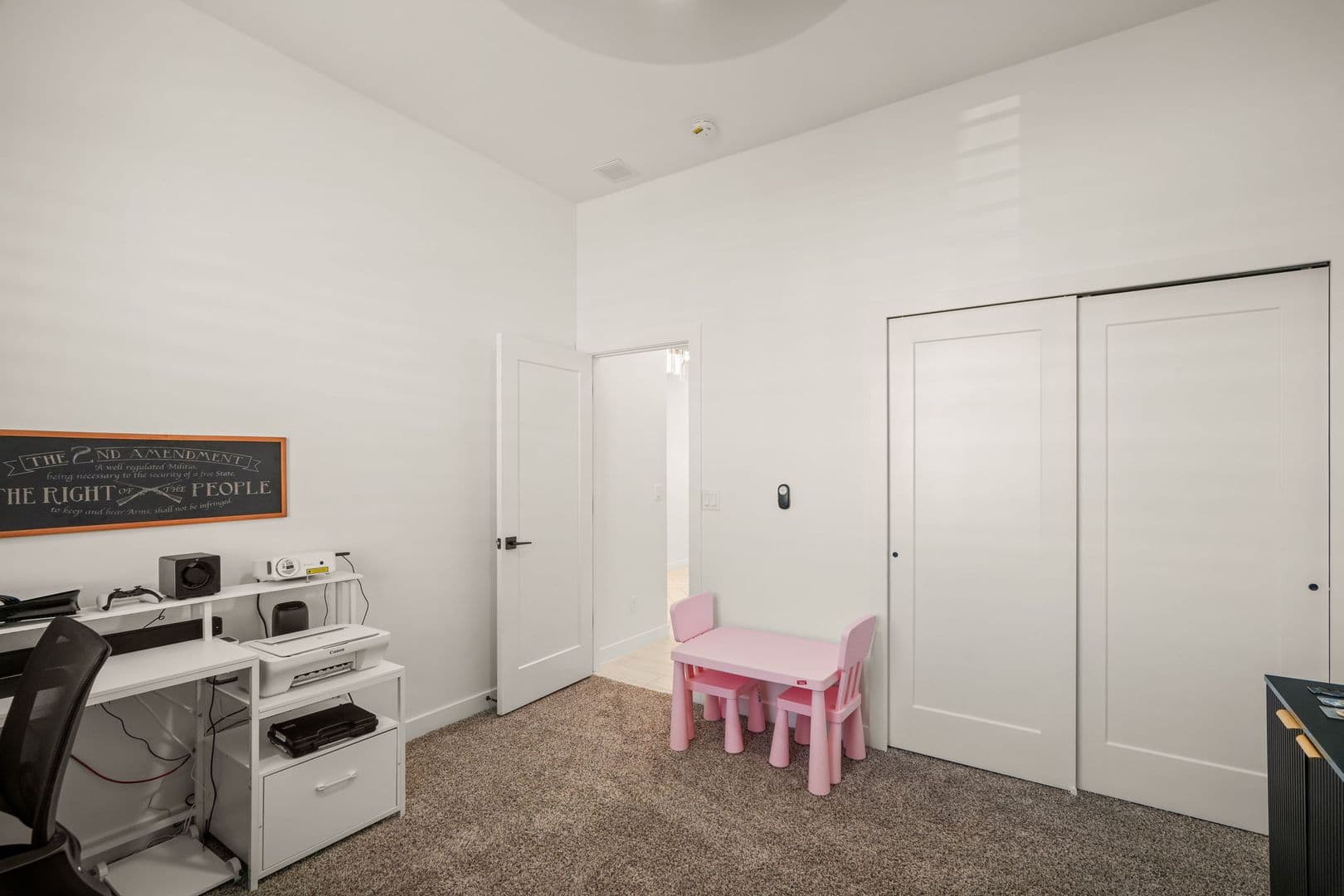 El Paso House: 3613 Pattern Pl