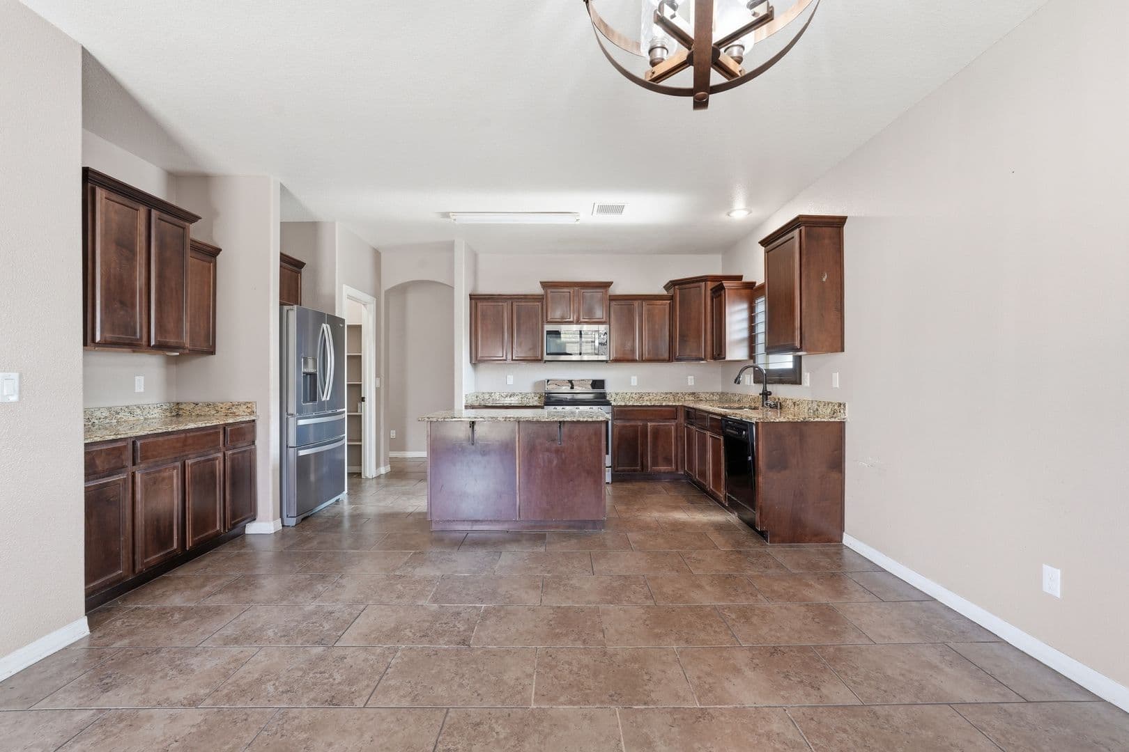 Horizon City House: 13255 Emerald Isle Street