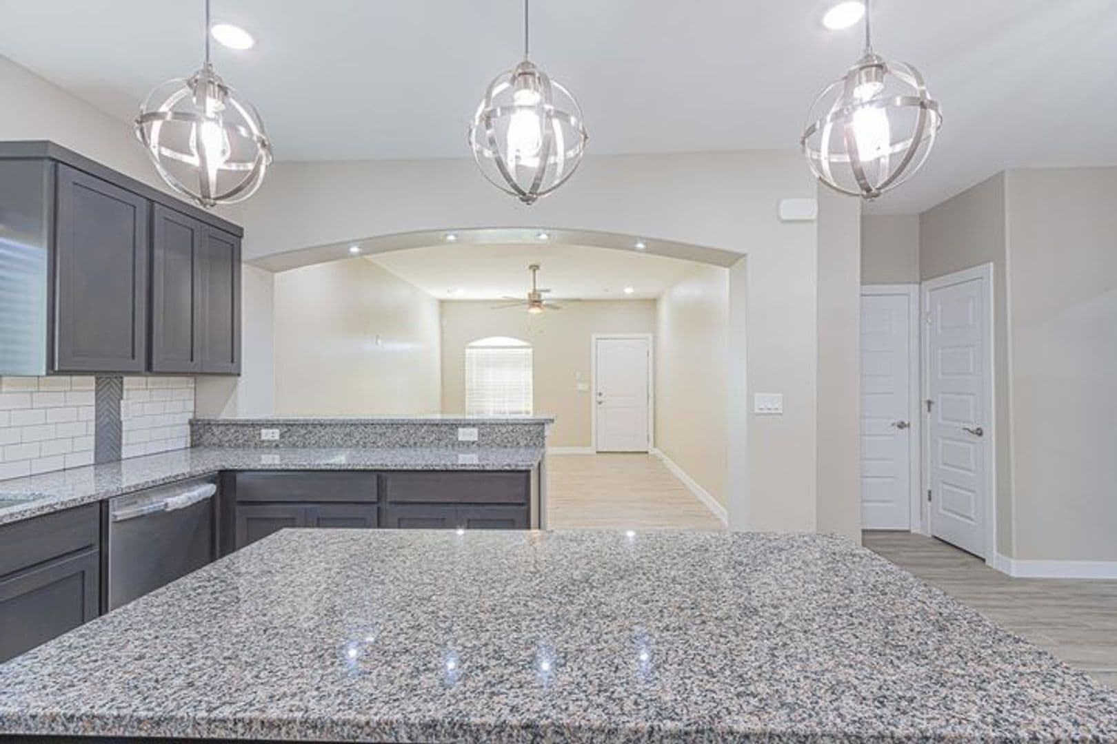 El Paso House: 15157 Imagine