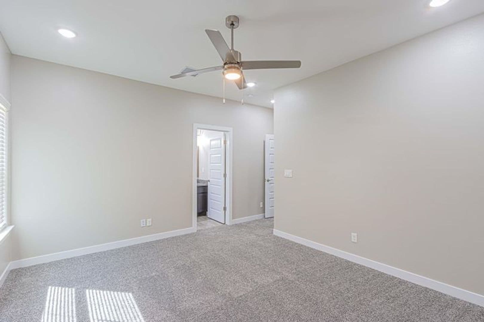 El Paso House: 15157 Imagine