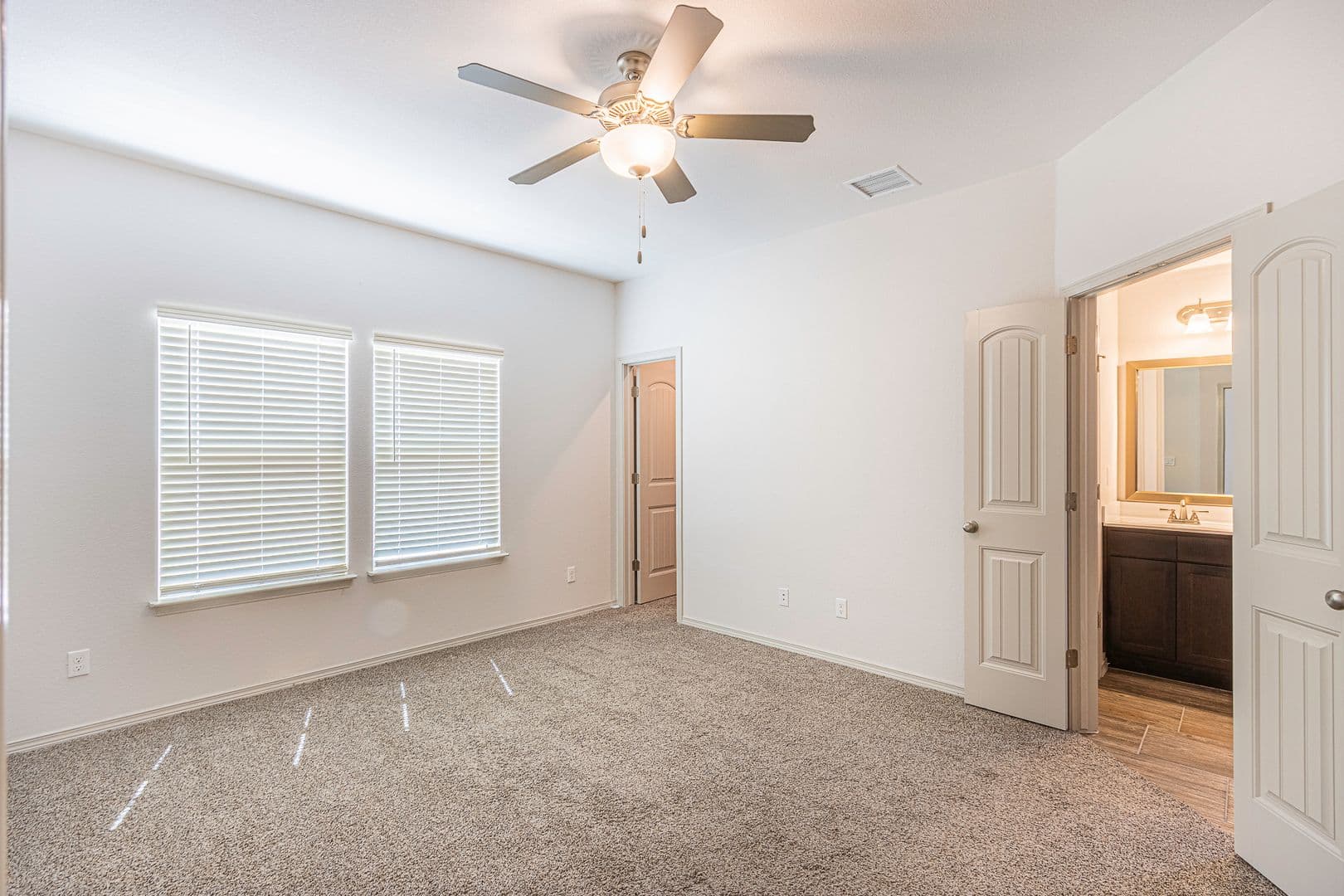 El Paso House: 13852 October Sky
