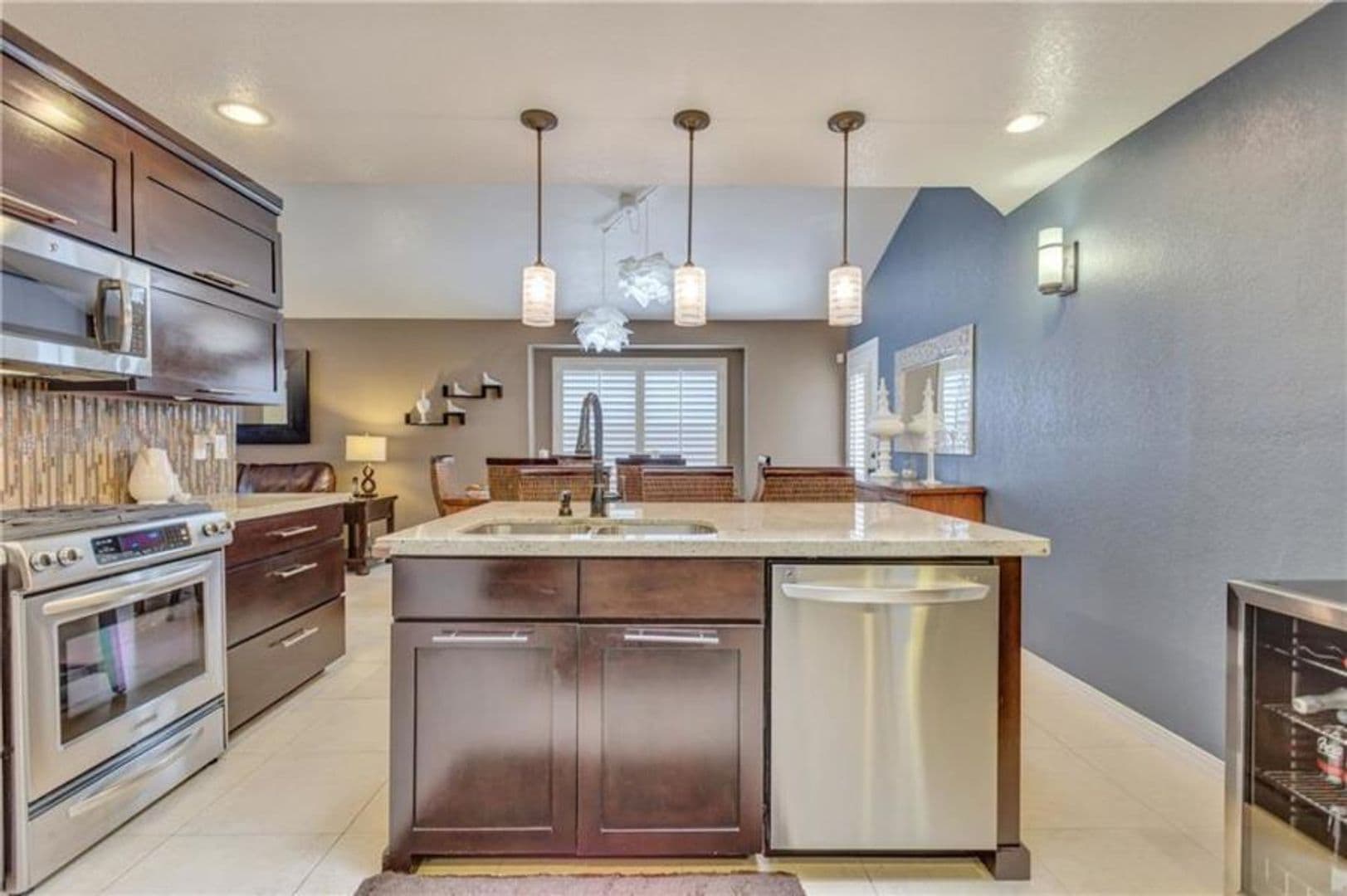 El Paso House: 7067 Crown Ridge Drive