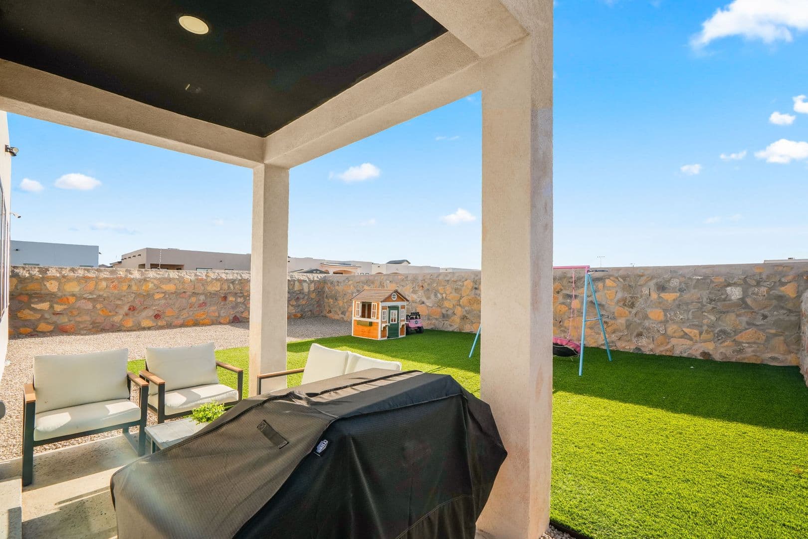 El Paso House: 3613 Pattern Pl