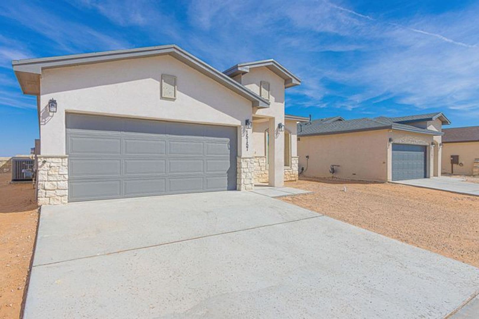 El Paso House: 15157 Imagine