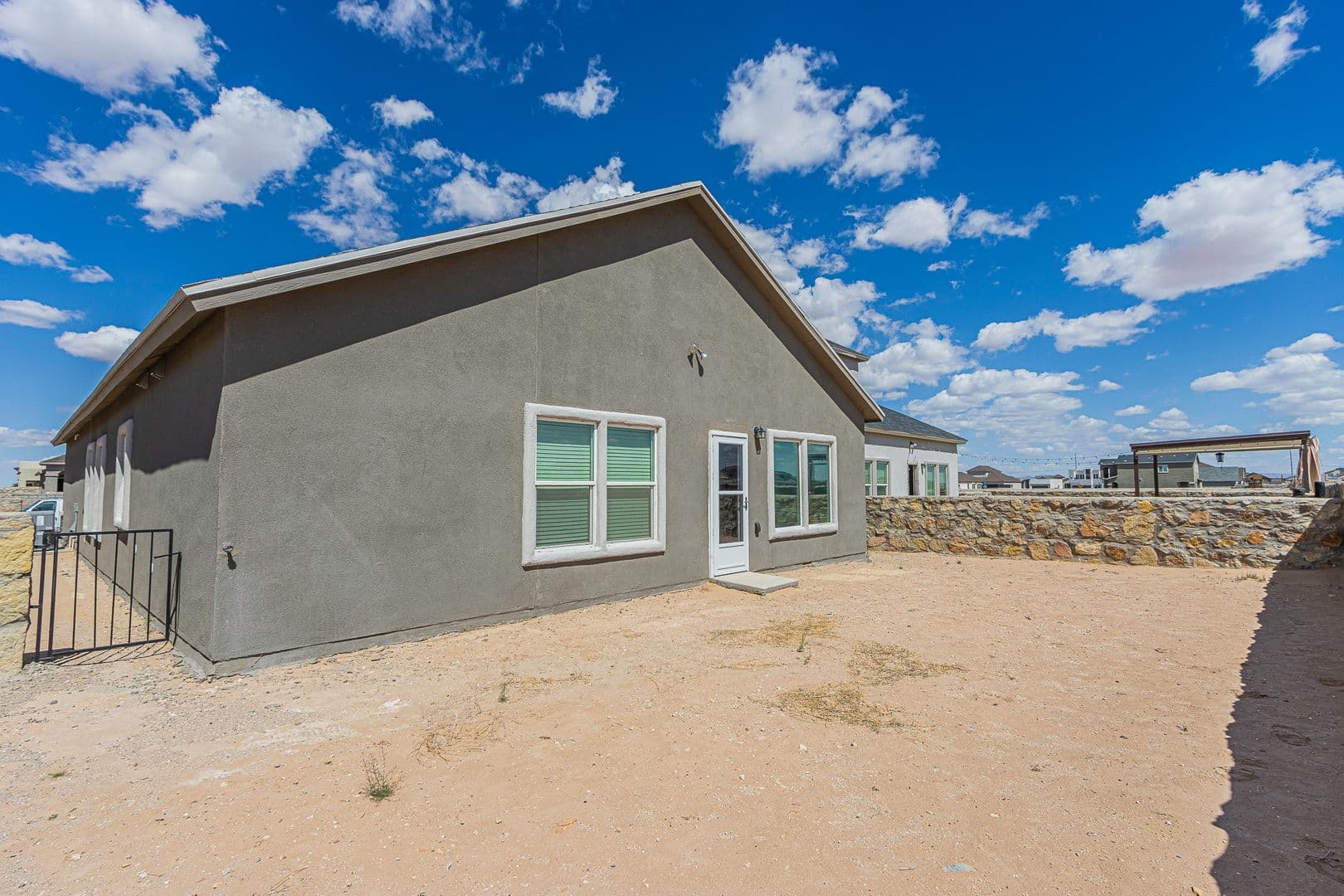 El Paso House: 13852 October Sky