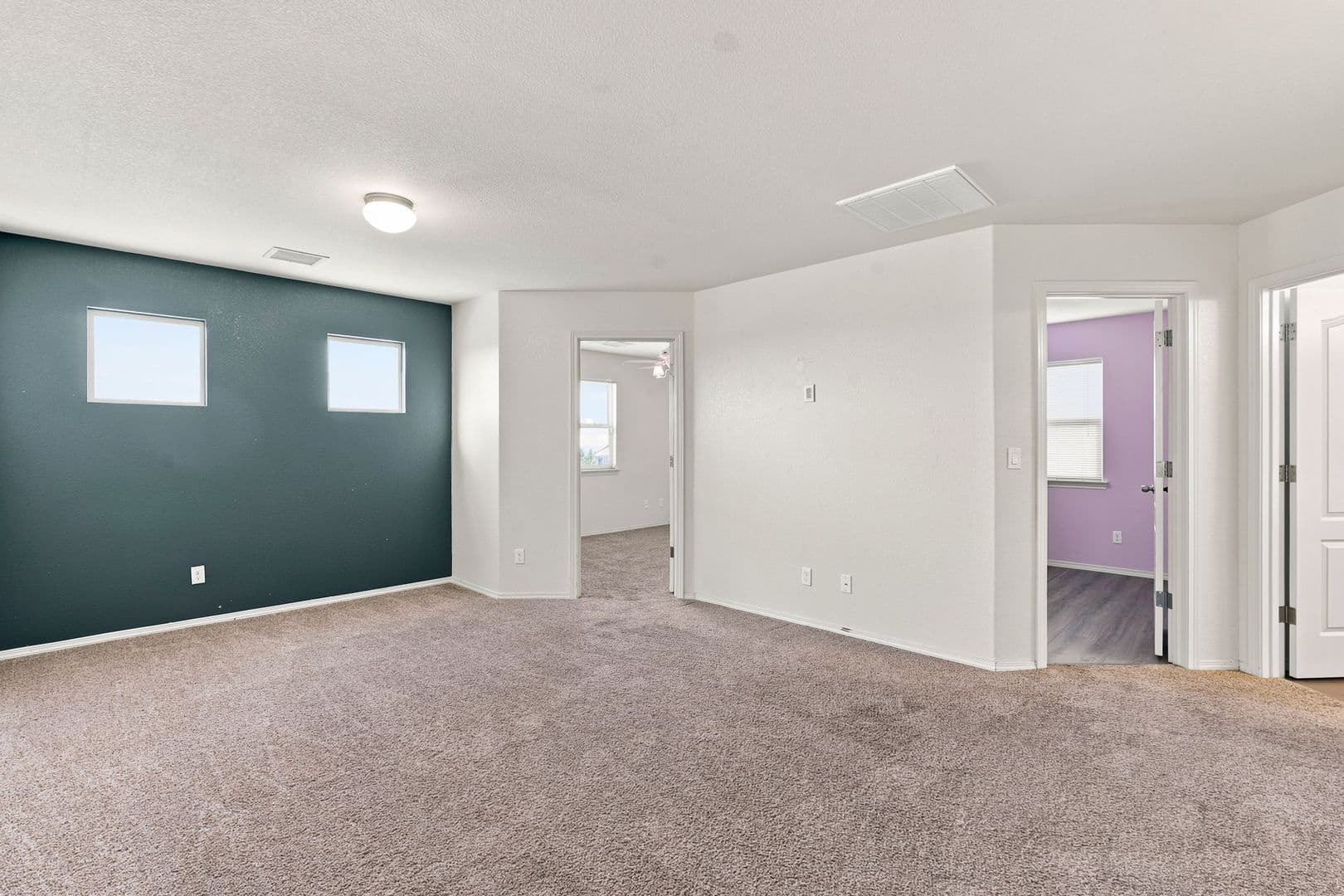 El Paso House: 14668 Oldenberg Ct