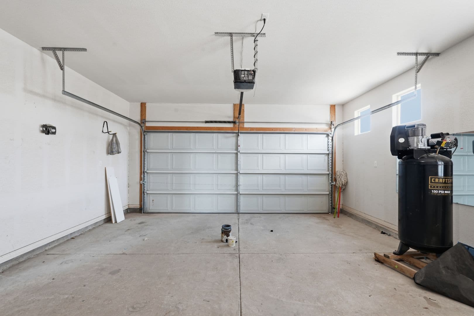 Horizon City House: 13255 Emerald Isle Street
