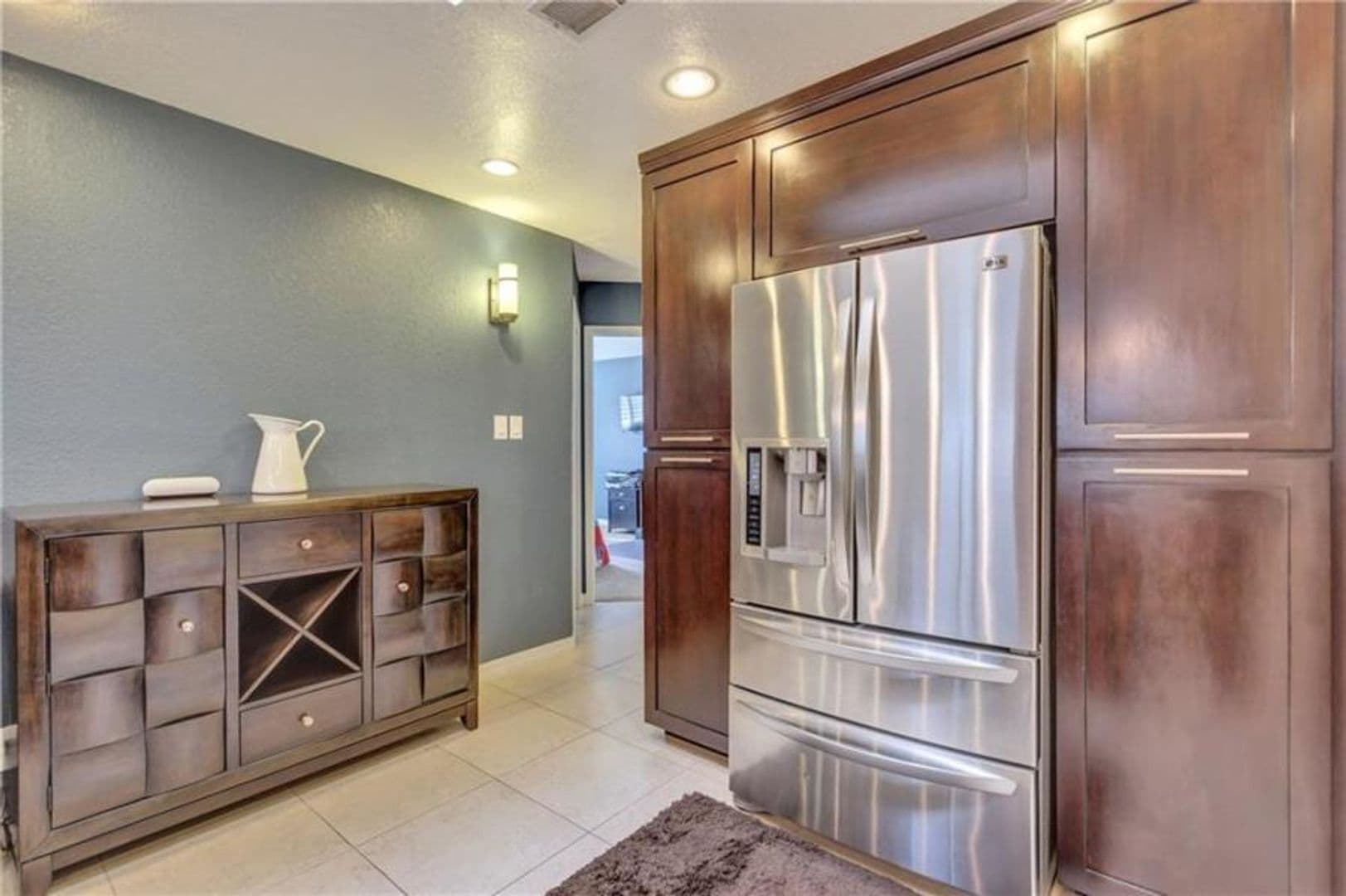 El Paso House: 7067 Crown Ridge Drive