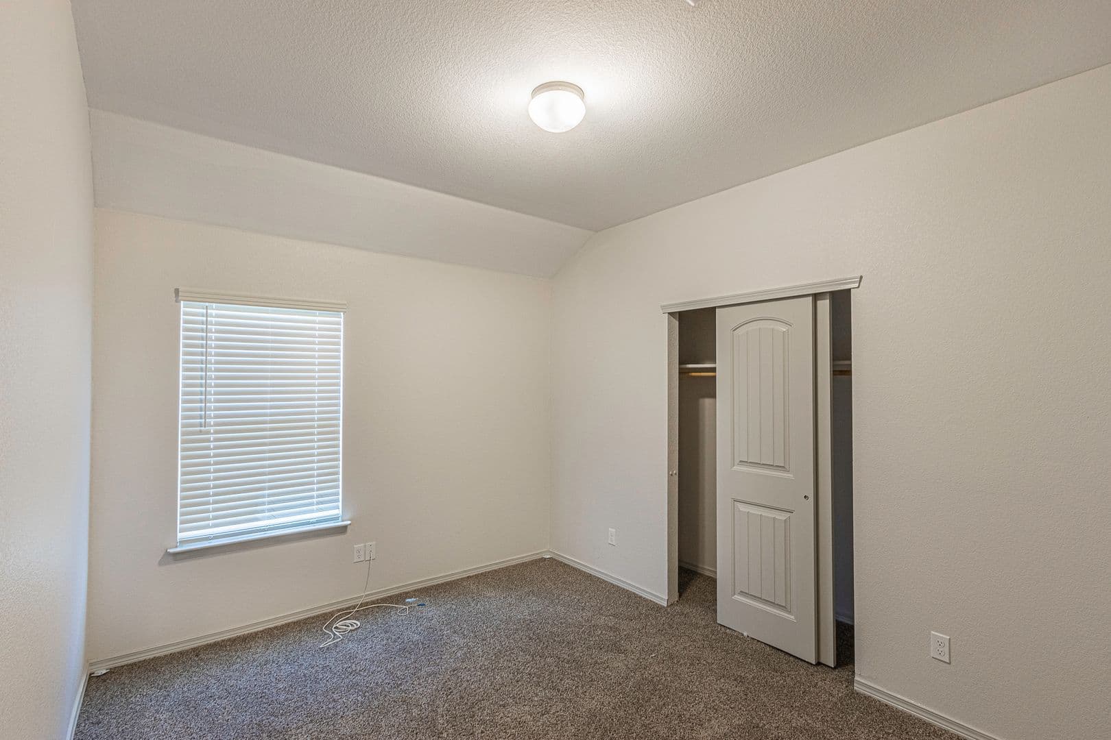 El Paso House: 13852 October Sky