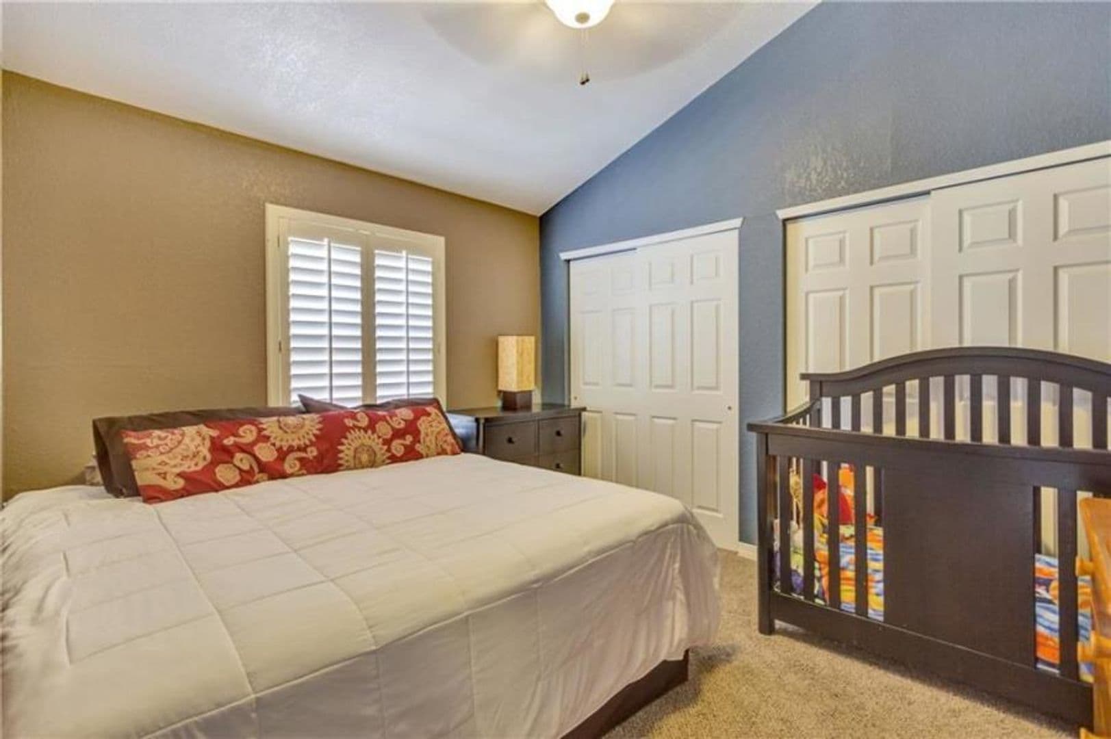 El Paso House: 7067 Crown Ridge Drive