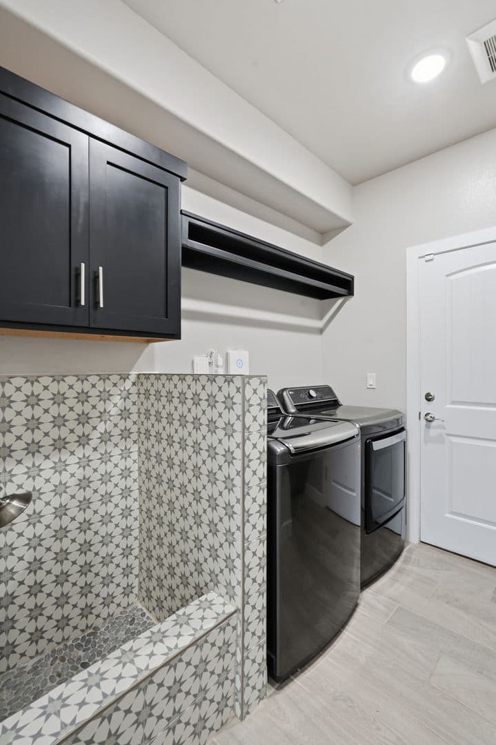 El Paso House: 14572 John McNeely