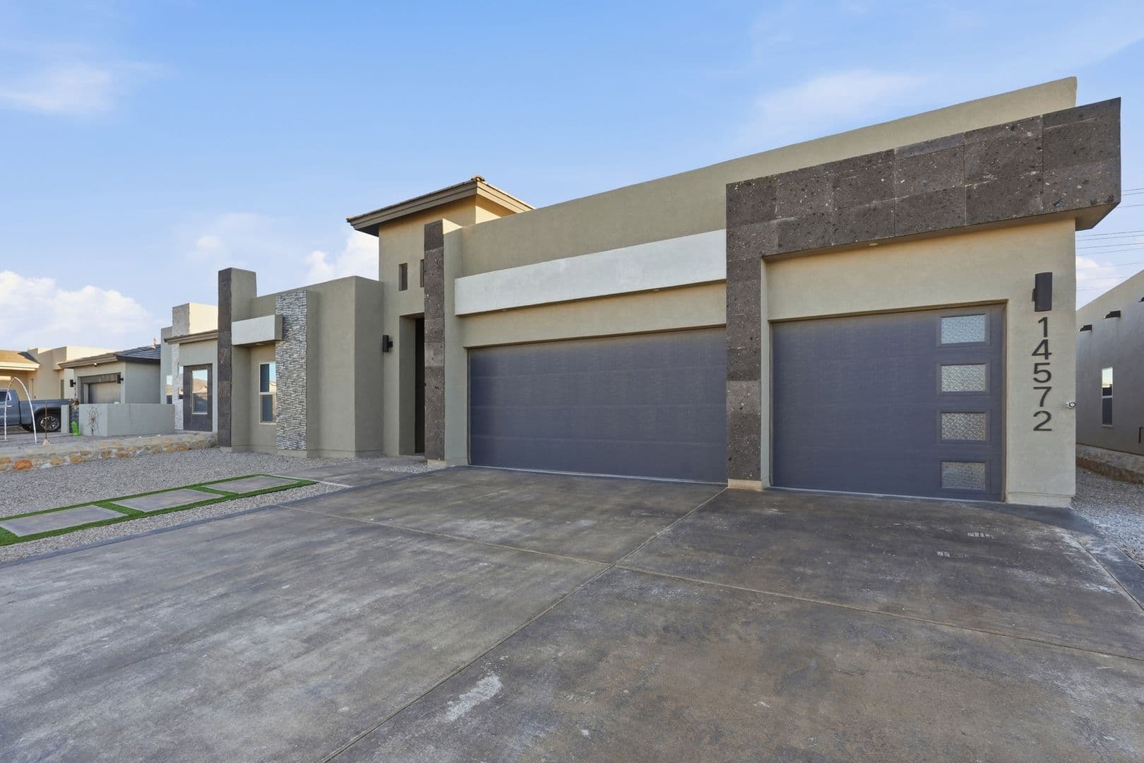 El Paso House: 14572 John McNeely