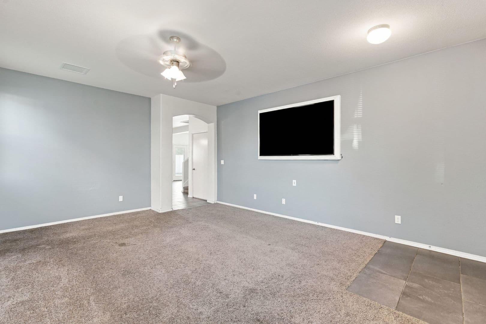 El Paso House: 14668 Oldenberg Ct
