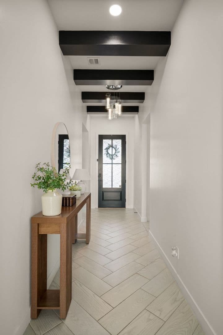 El Paso House: 3613 Pattern Pl