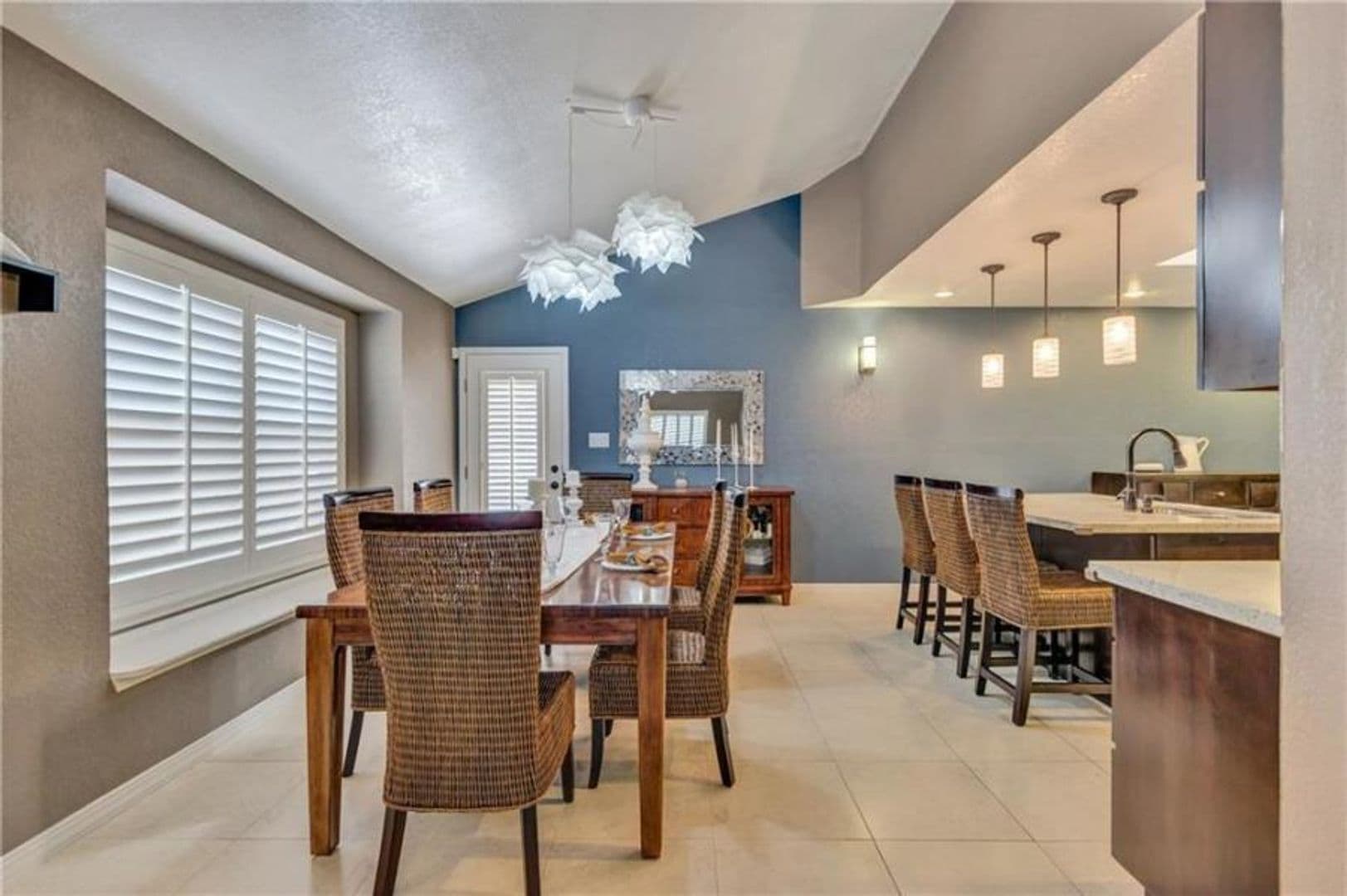 El Paso House: 7067 Crown Ridge Drive