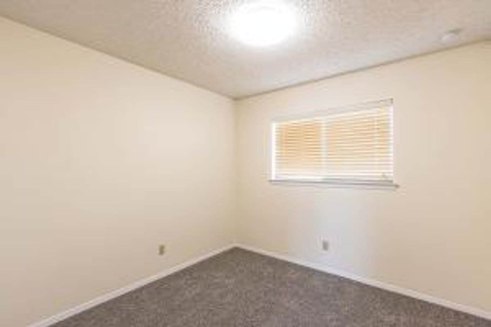 El Paso Townhome: 2008 Amy Sue Unit B