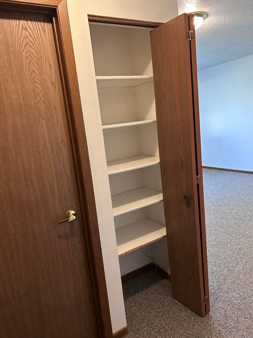 Indianola Apartment: 902 N 14th St & 1407 E Iowa Ave
