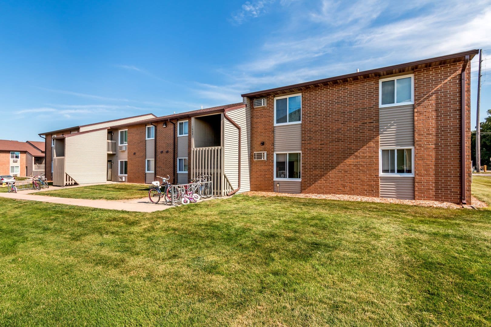 Indianola Apartment: 902 N 14th St & 1407 E Iowa Ave