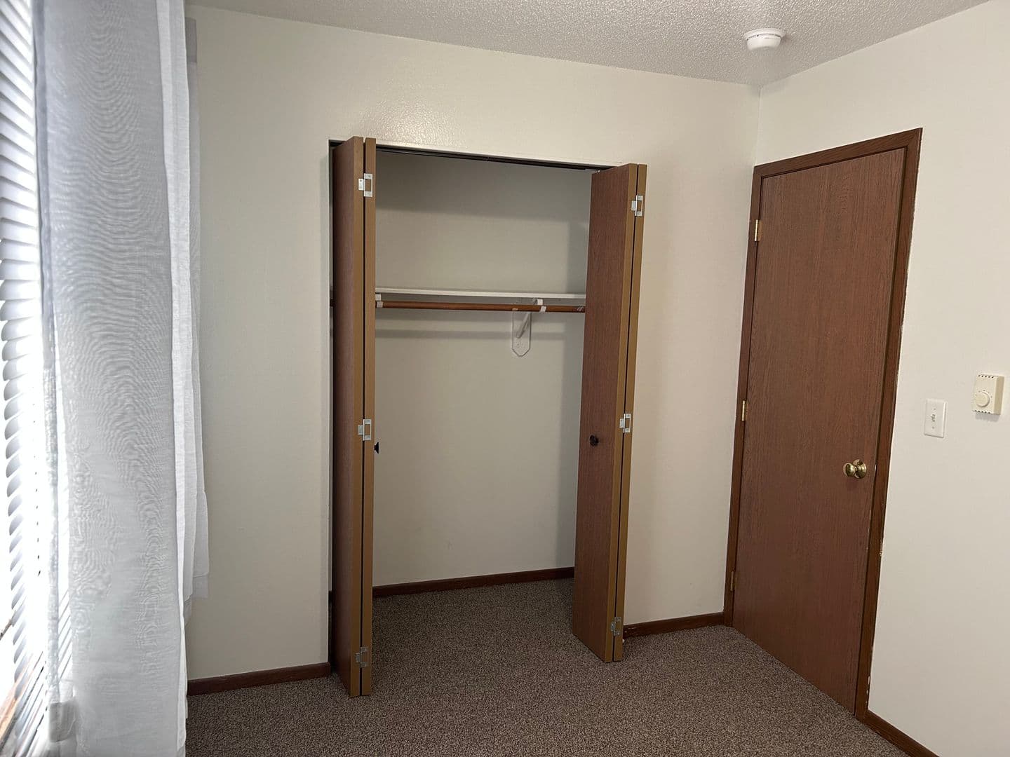Indianola Apartment: 905 N 15th St & 1409 E Iowa Ave
