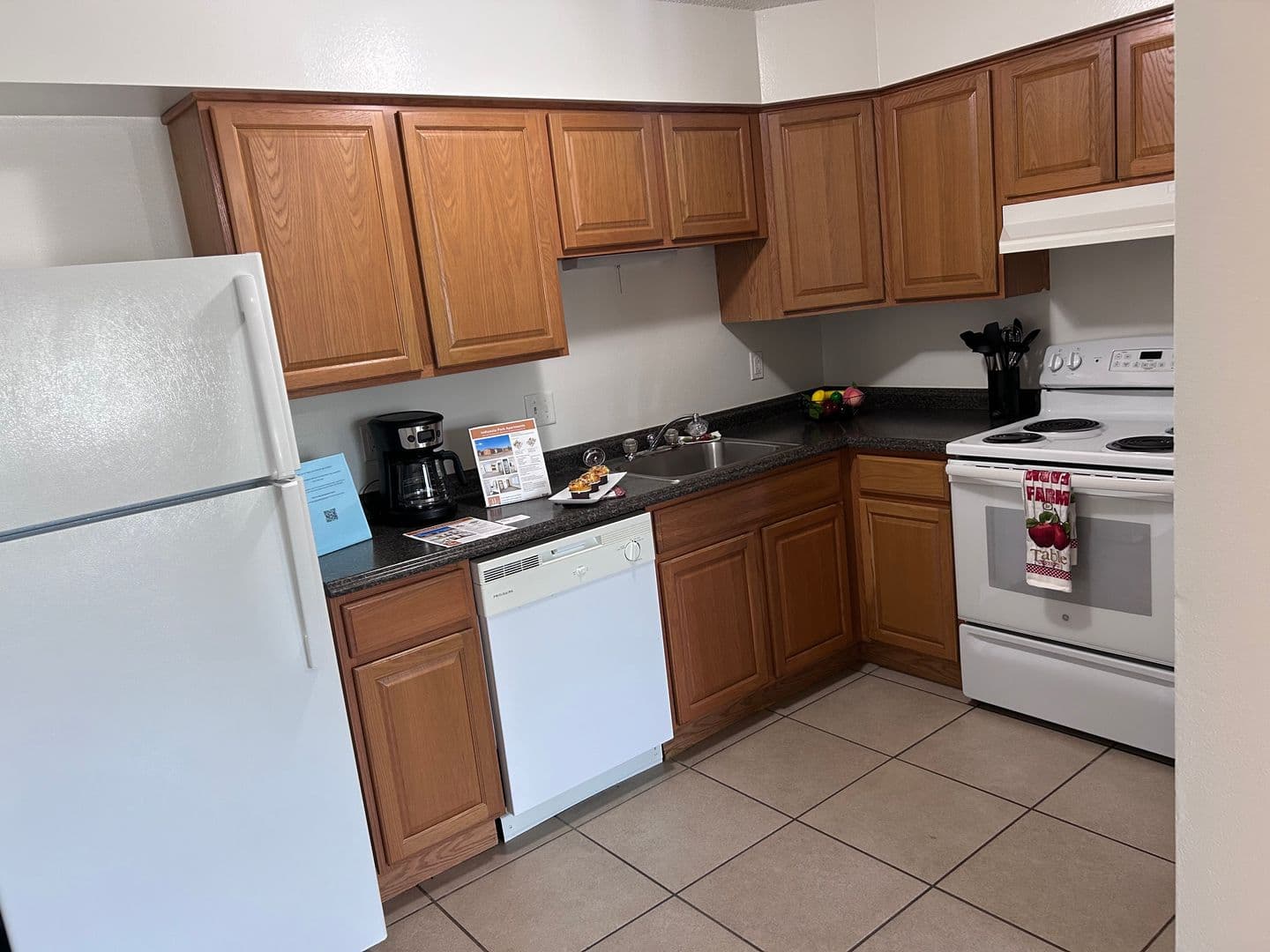 Indianola Apartment: 905 N 15th St & 1409 E Iowa Ave