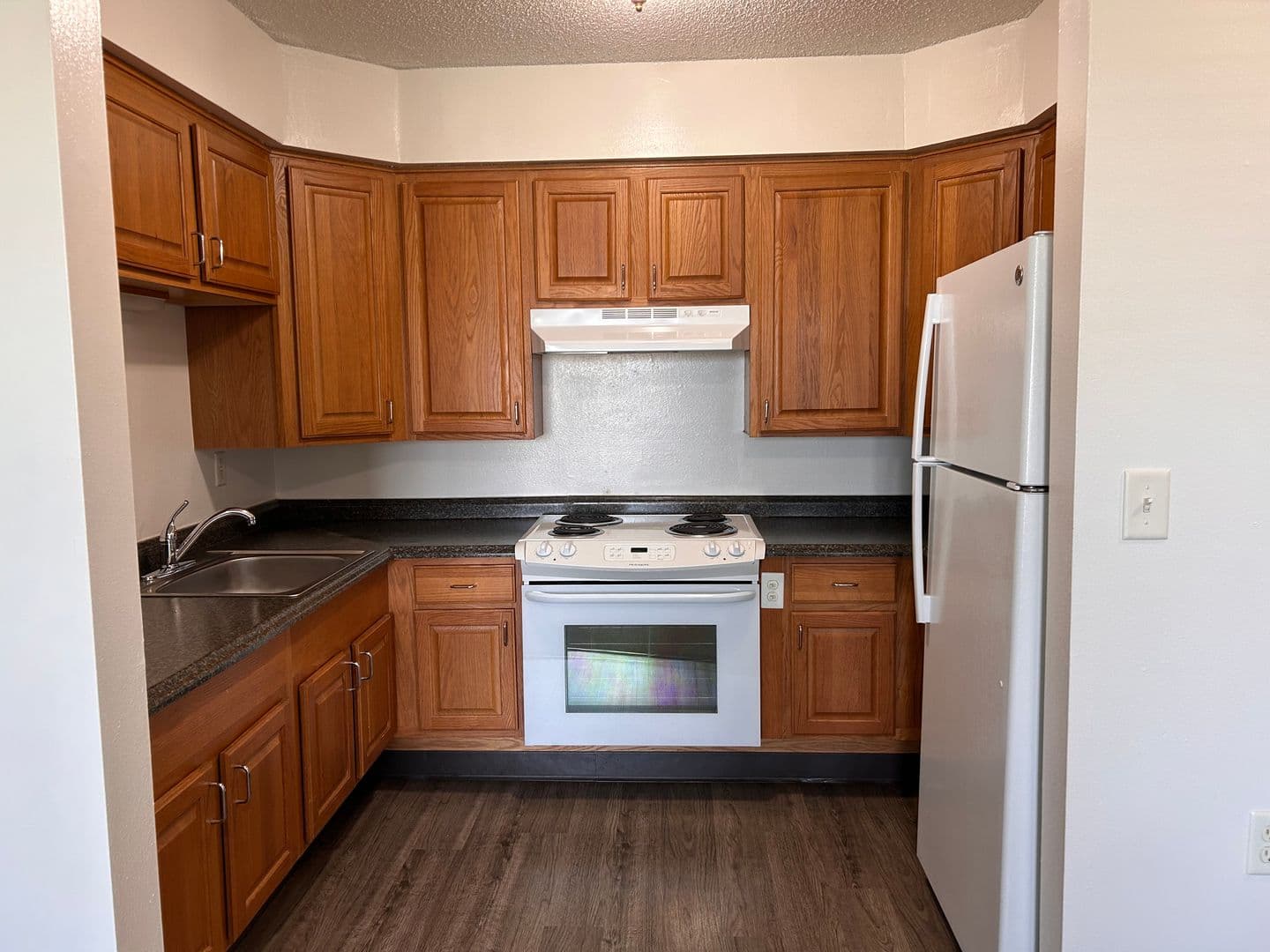 Indianola Apartment: 905 N 15th St & 1409 E Iowa Ave