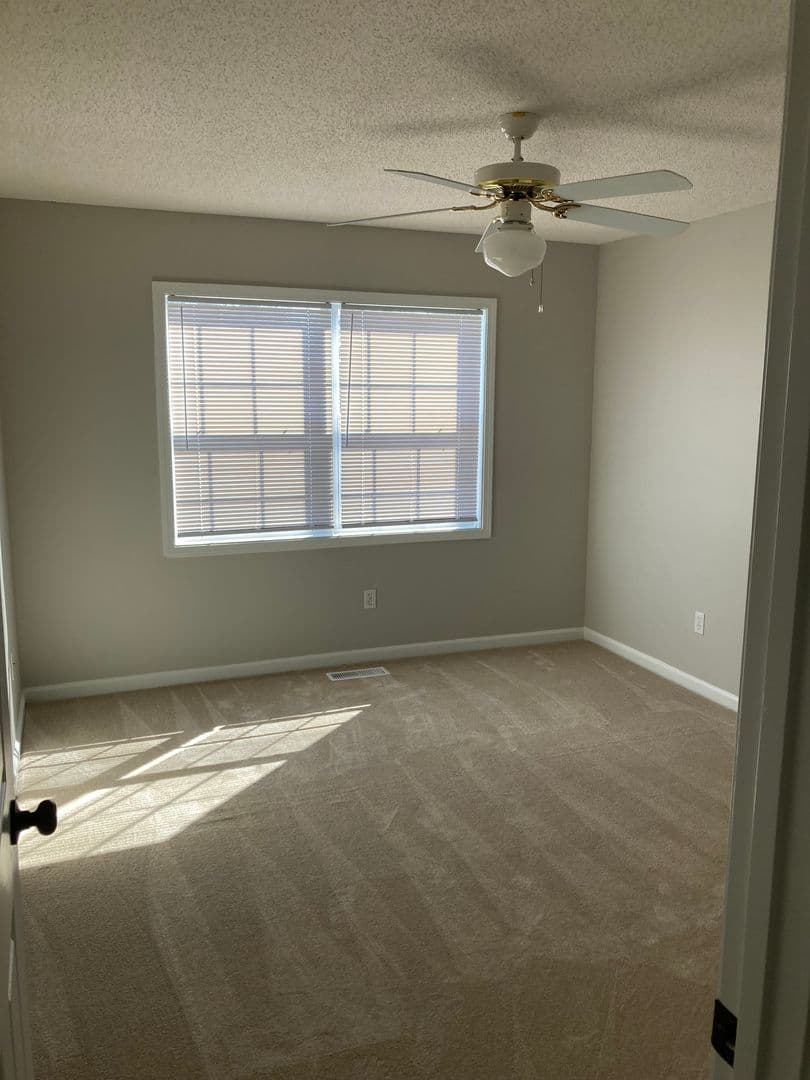 Enterprise Apartment: 105 Woodberry Drive