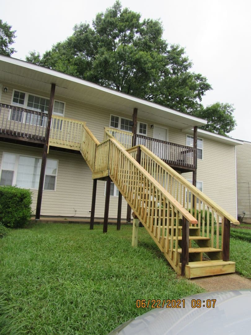 Enterprise Apartment: 203 Glenwood Ln