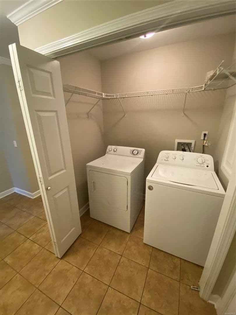 Enterprise Apartment: 121 Cody Drive - HW/Contact owner