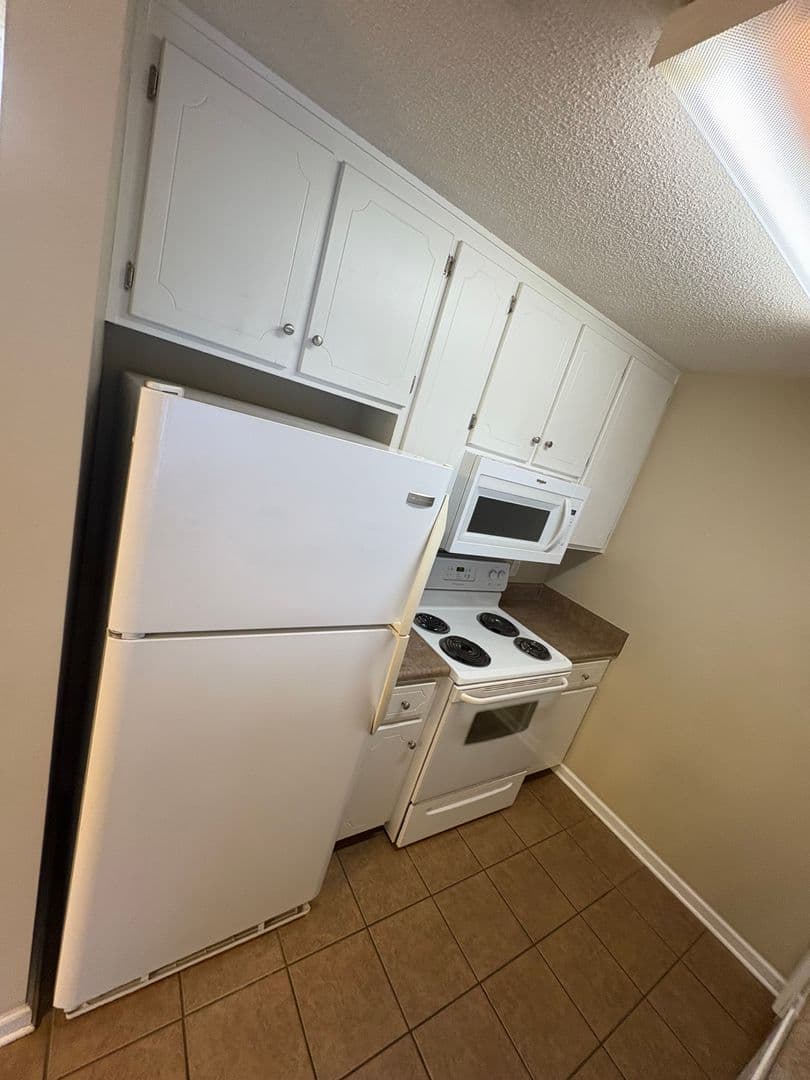 Enterprise Apartment: 115 Wakefield Way