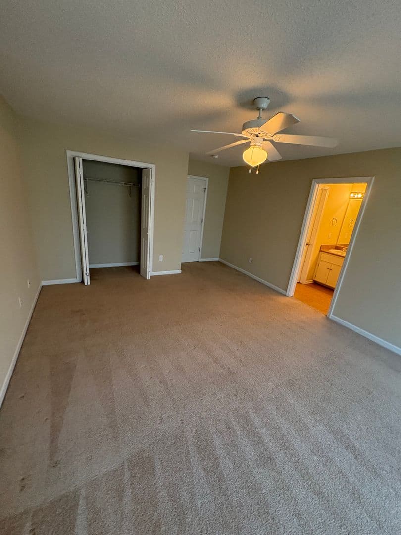 Enterprise Apartment: 115 Wakefield Way