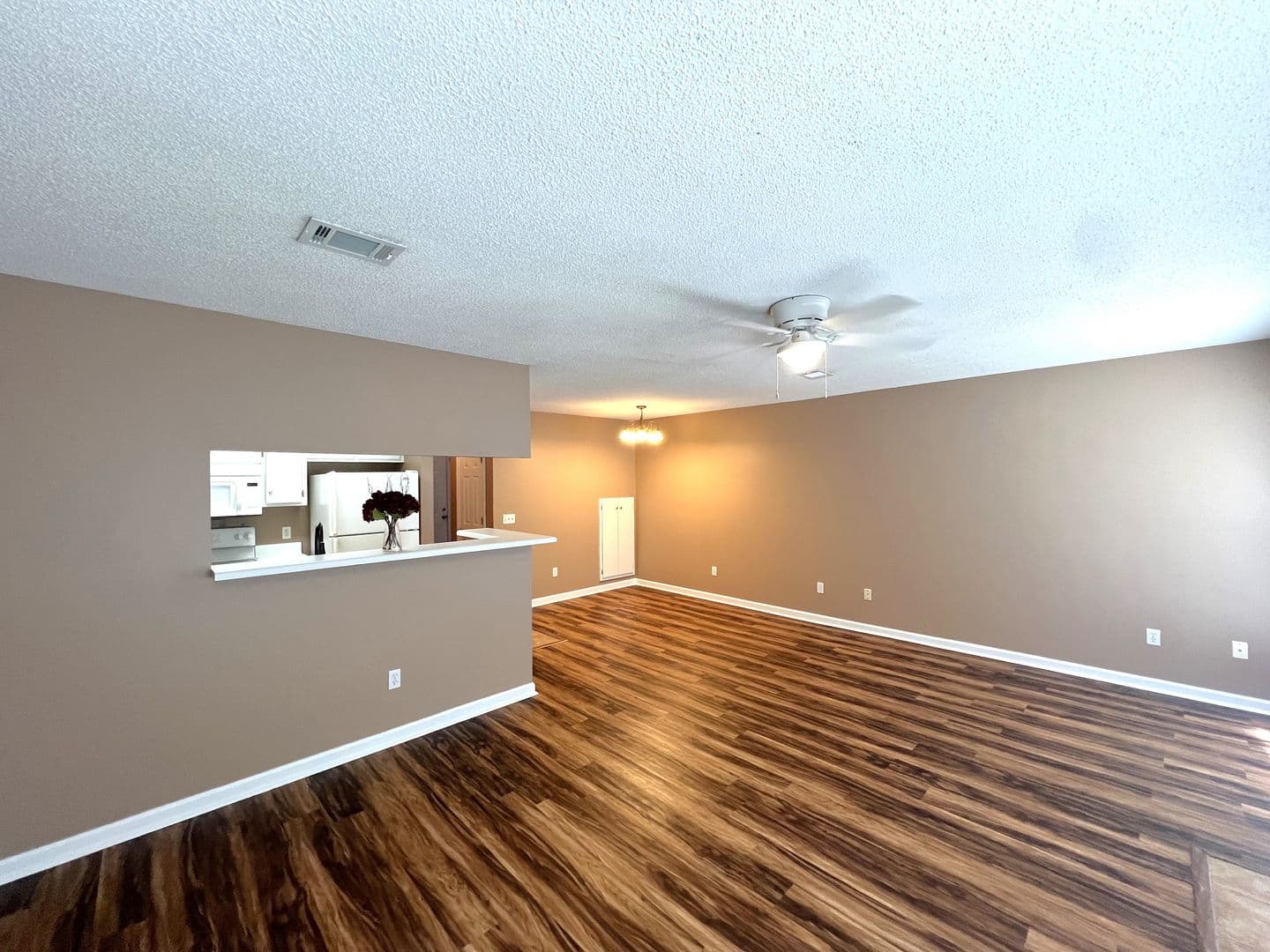 Enterprise Apartment: 161 S Springview Dr