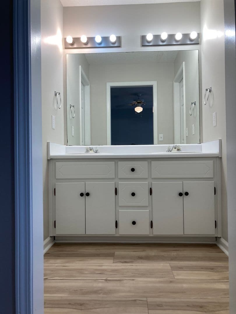 Enterprise Apartment: 105 Woodberry Drive