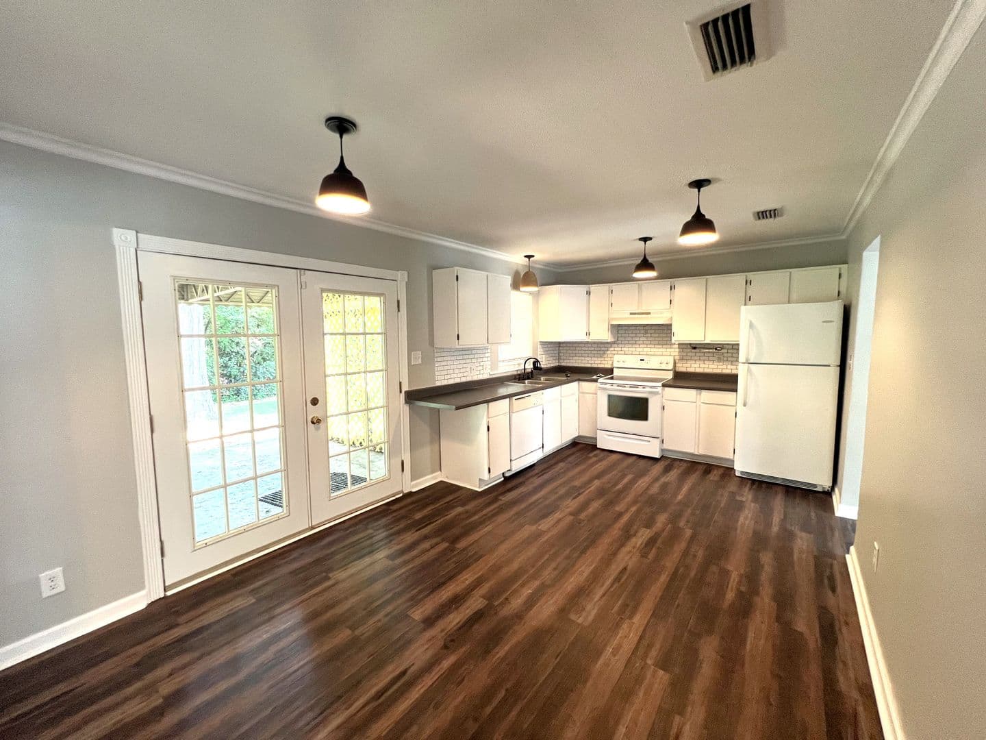 Enterprise House: 105 Briarwood Drive