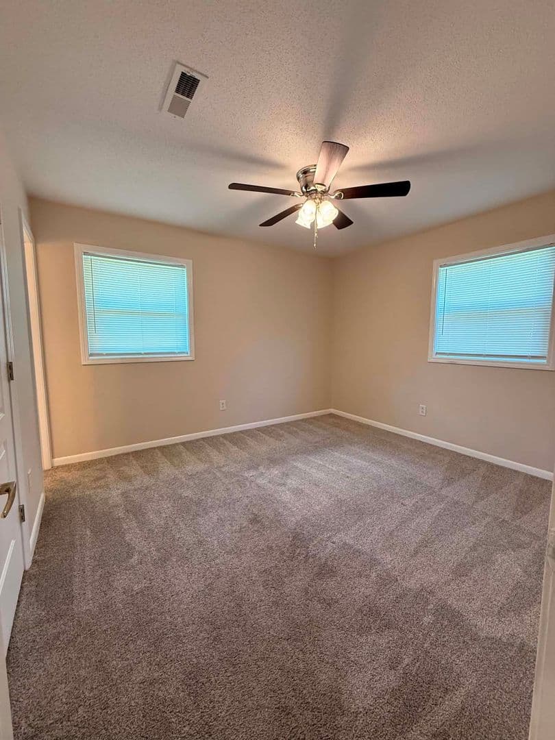 Enterprise House: 104 Yellowleaf Drive