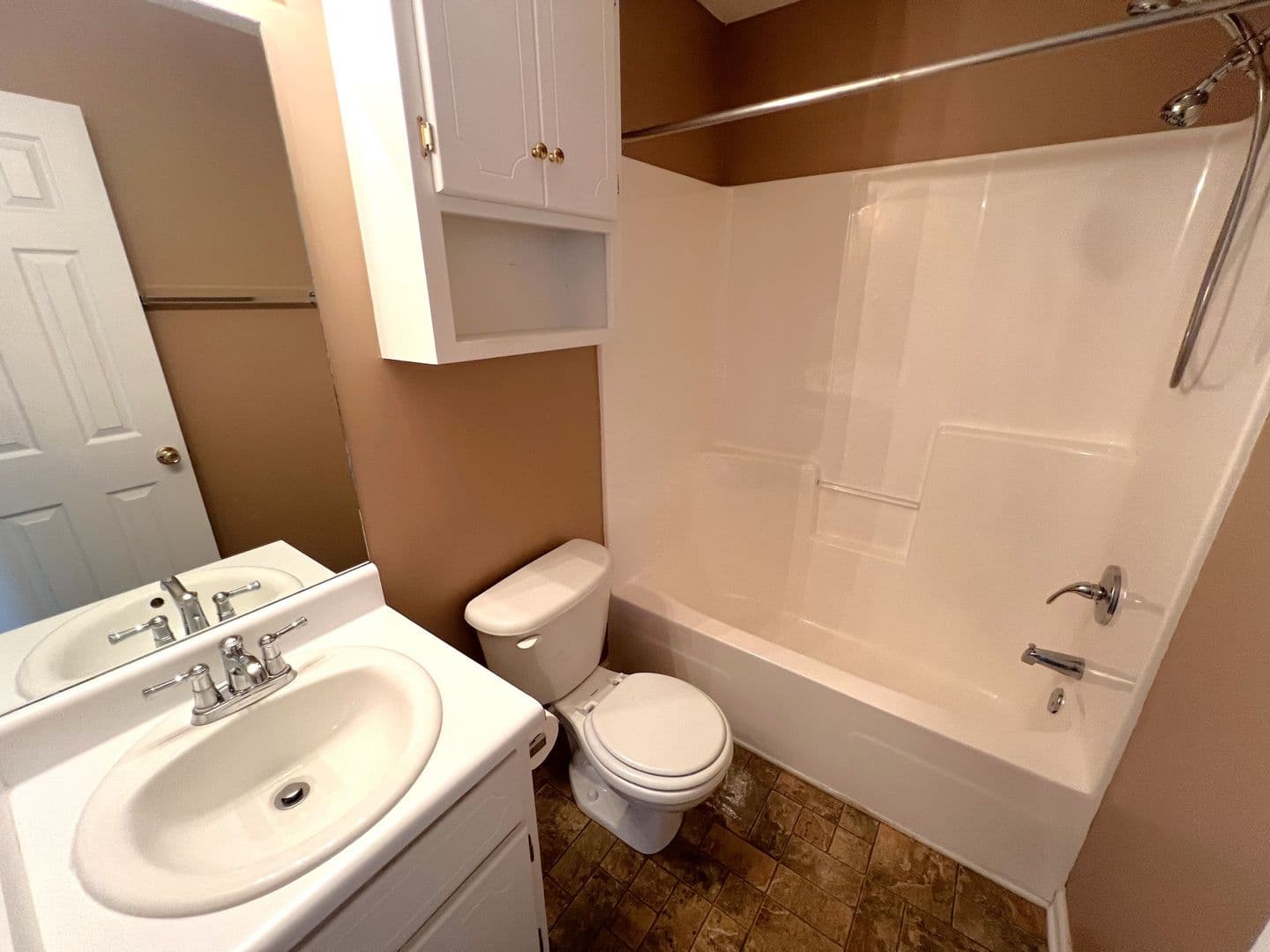 Enterprise Apartment: 161 S Springview Dr