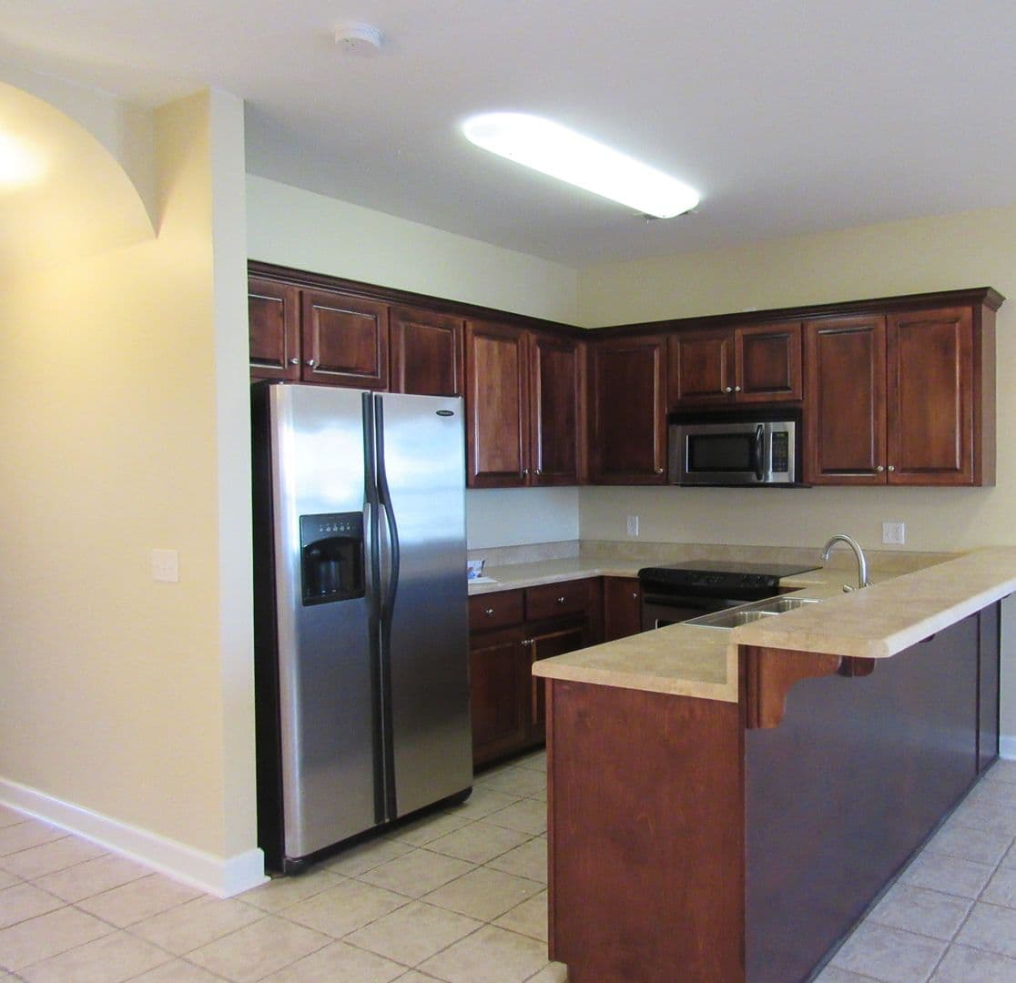 Enterprise Apartment: 211 Eagle Landing