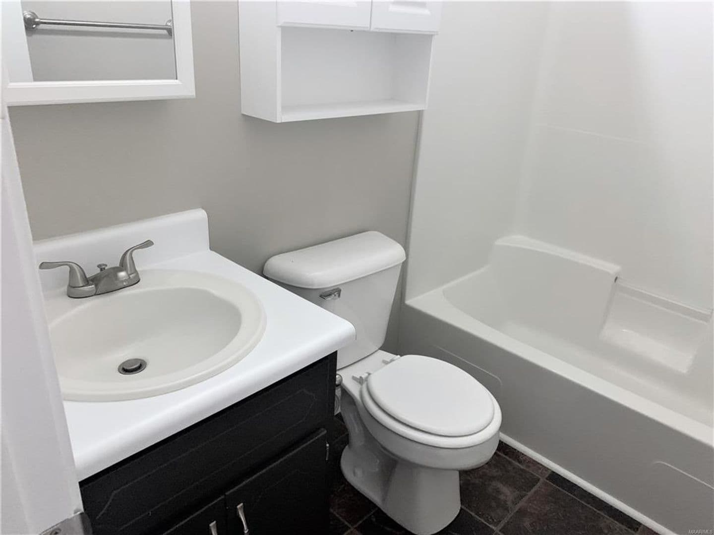 Enterprise Apartment: 96 Woodfield Pl