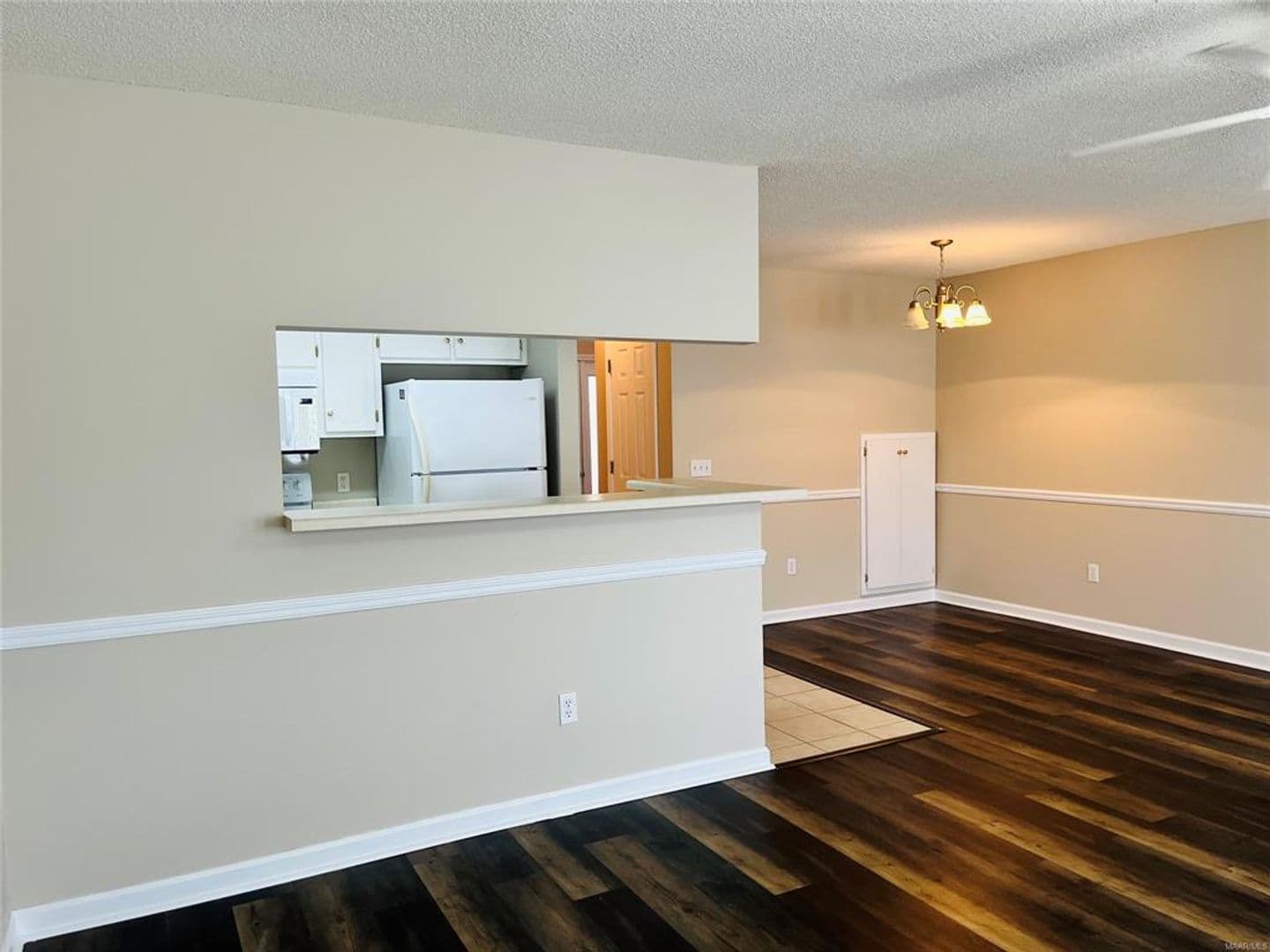 Enterprise Apartment: 116 N Springview