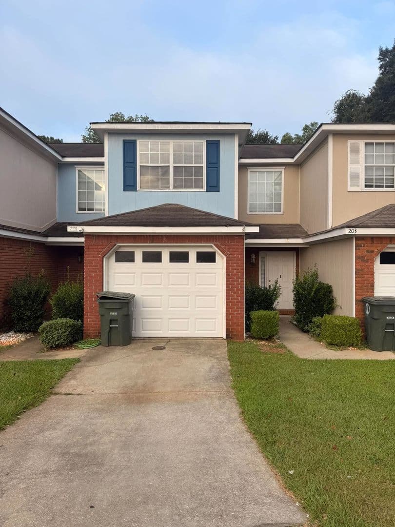 Enterprise Apartment: 201 N Springview Drive