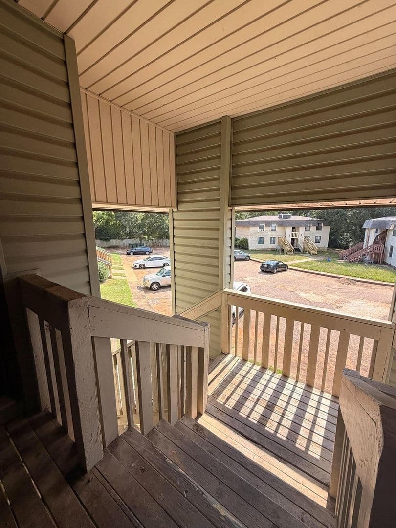 Enterprise Apartment: 209 Glenwood