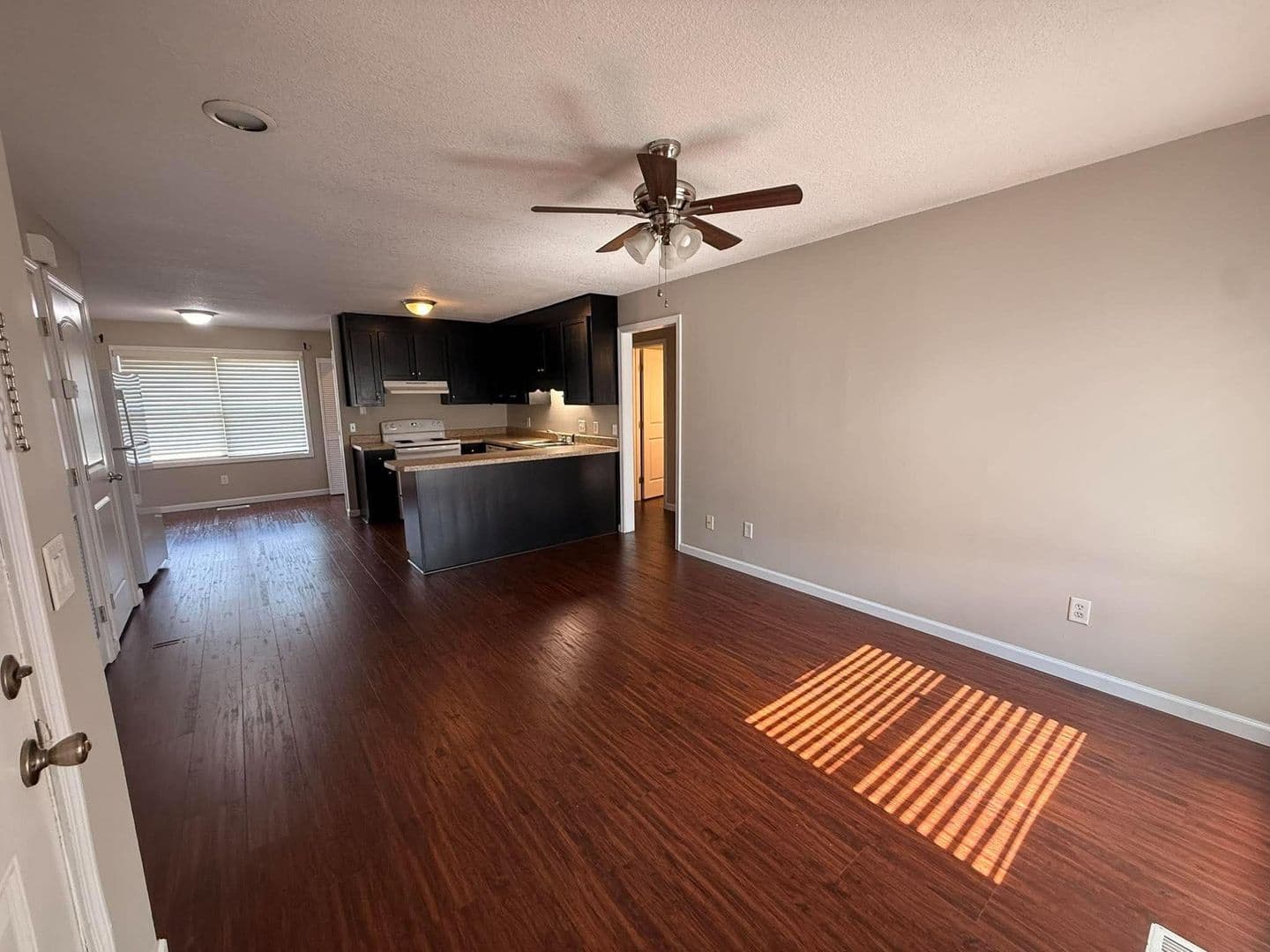 Enterprise Apartment: 209 Glenwood