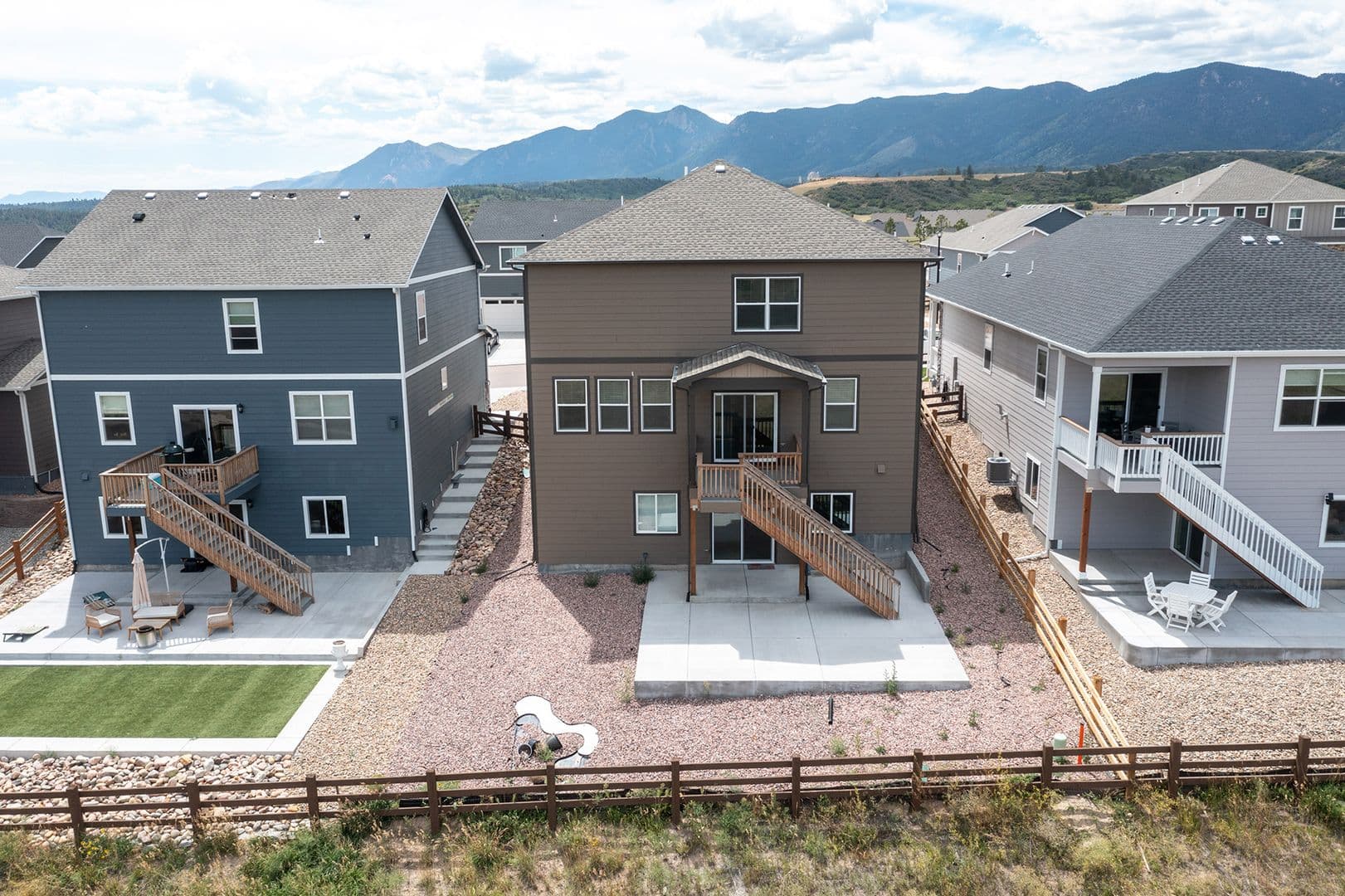 Monument House: 15898 Little Bluestem Road